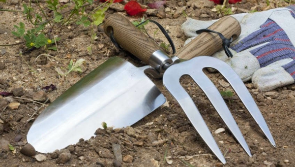 Vrtni alati i vrtni alati za svaki vrtlarski posao Za vrtlarstvo upotrijebite vrtne alate