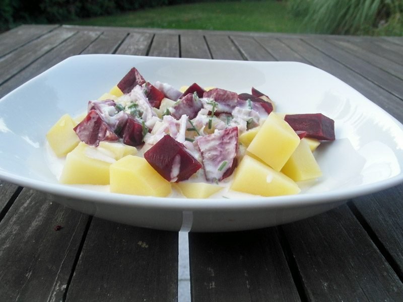 Saláták az őszi egészséges receptekhez Saláták alacsony kalóriatartalmú egészséges recept saláta burgonyával és céklával