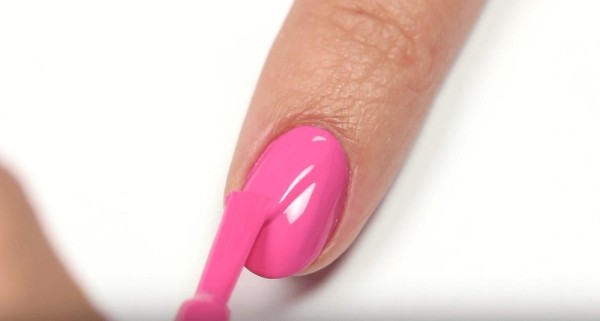 Plus d'ongle cassé Ongle déchiré Comment sauvegarder votre manucure répéter la manucure ok à nouveau