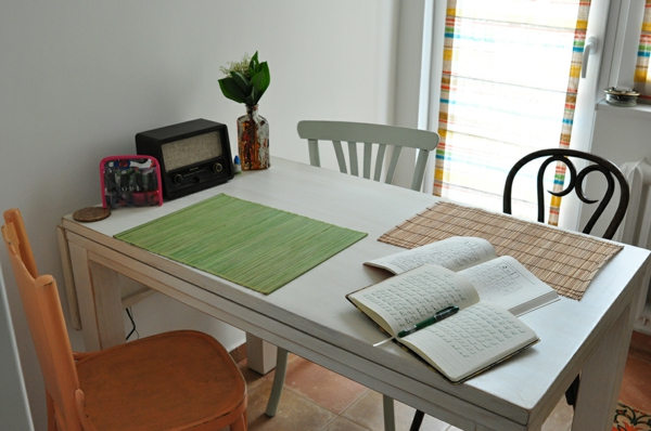 piccola sala da pranzo con diverse sedie sedie moderne sedie design sedie da pranzo design