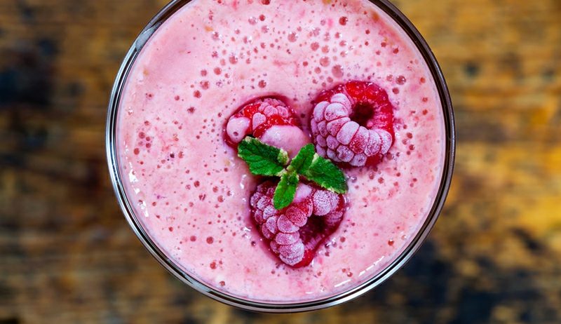 delizioso frullato con lamponi e semi di lino ricetta Idee per la colazione ricette sane frullato di lamponi