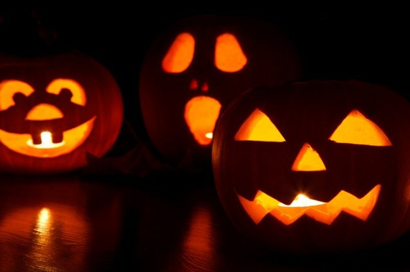 Sculpter des citrouilles pour les instructions d'Halloween