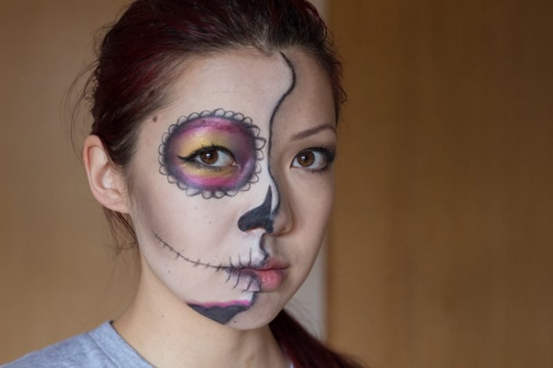A Halloween smink egyszerűen felviszi az arc felét La Catrina