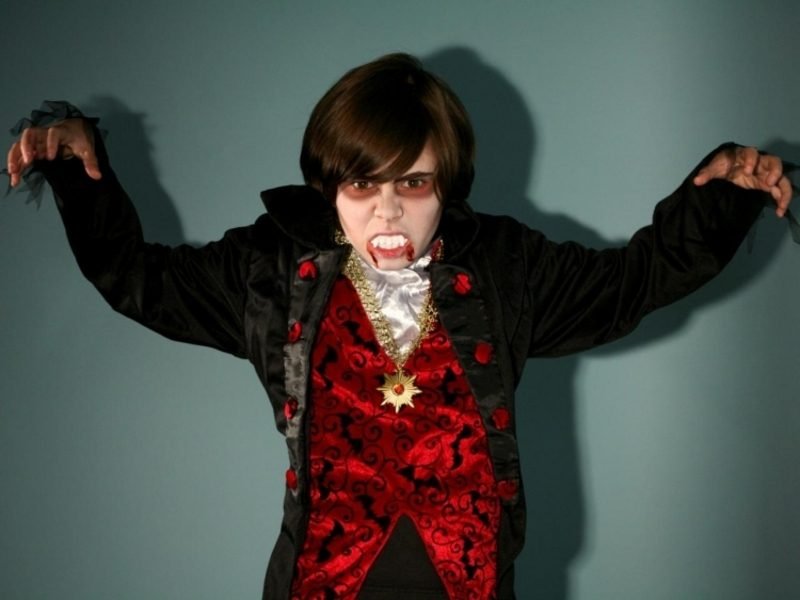 Halloween smink könnyű vámpír gyerek ijesztő