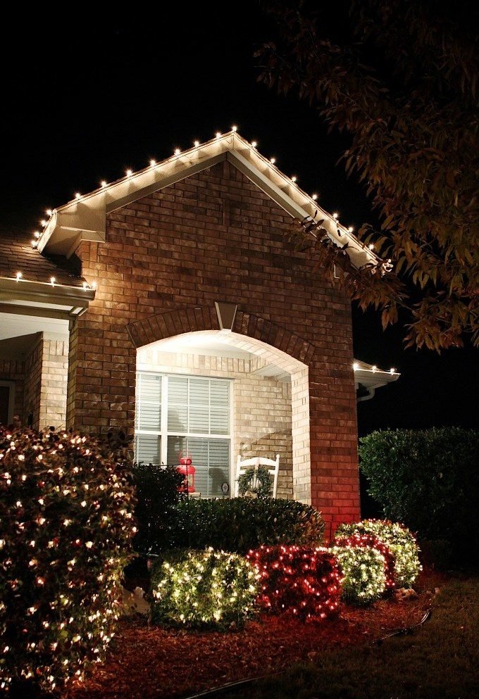 Ötletek karácsonyi fényekhez kint