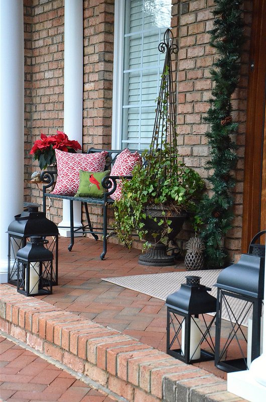 Kint karácsonyi díszek: csodálatos ötletek a verandára