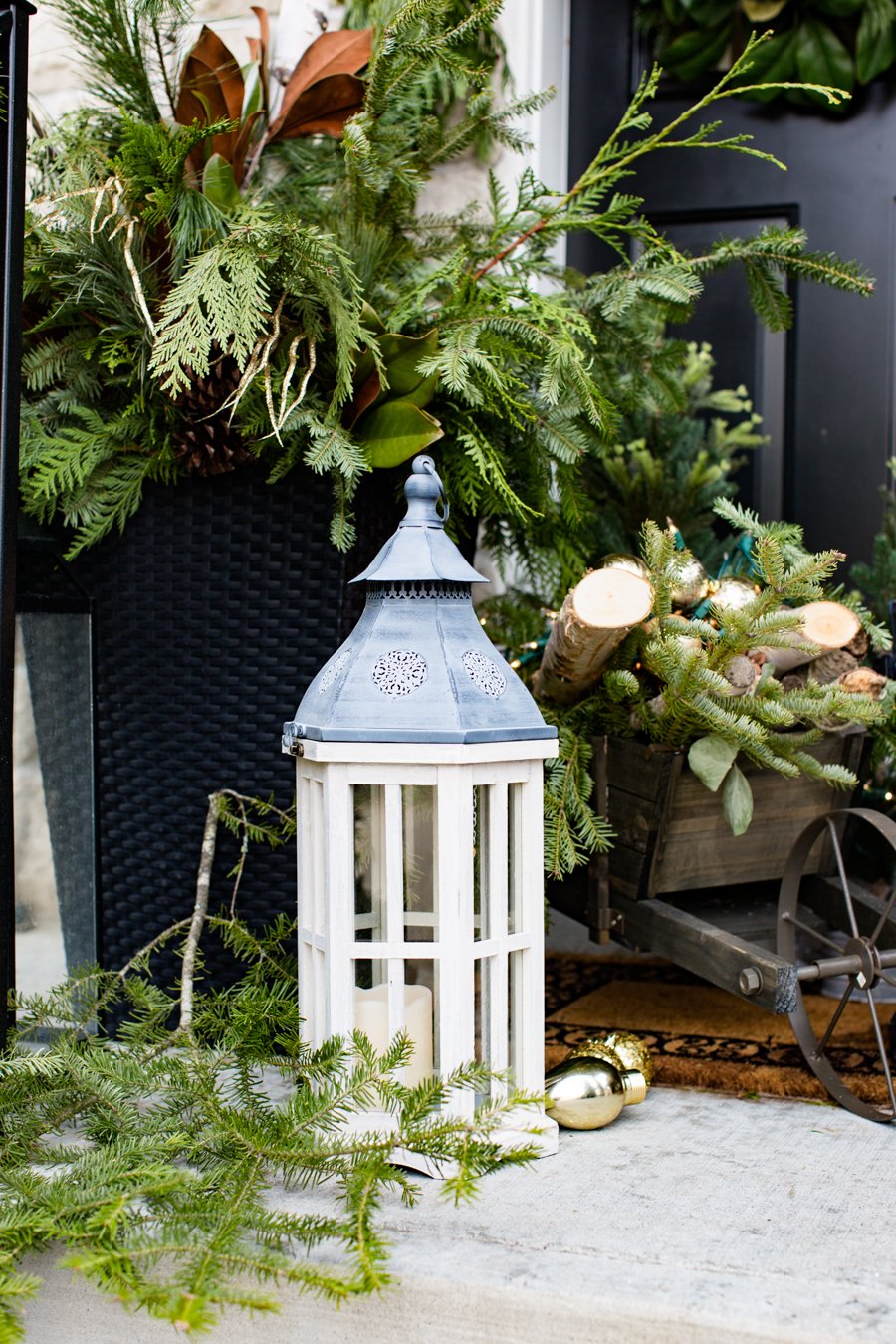 Karácsonyi díszek kívül: helyezze a lámpást kívülre
