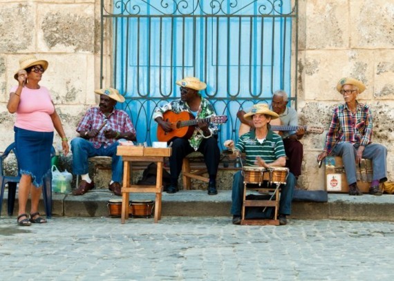Puoi incontrare spesso musicisti di strada a Cuba Consigli di viaggio per Cuba Musicisti di strada cubani