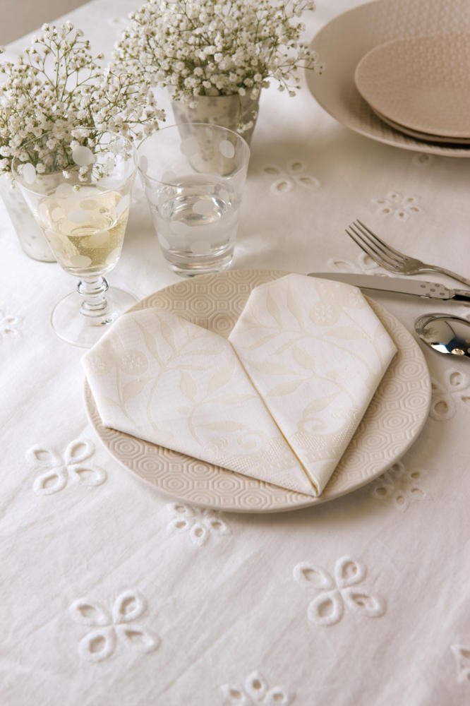 coeur de serviettes de mariage