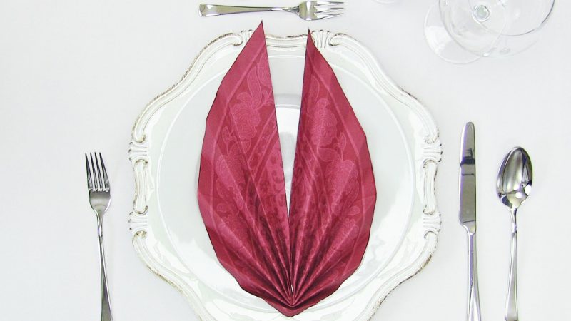 feuille de serviette de mariage