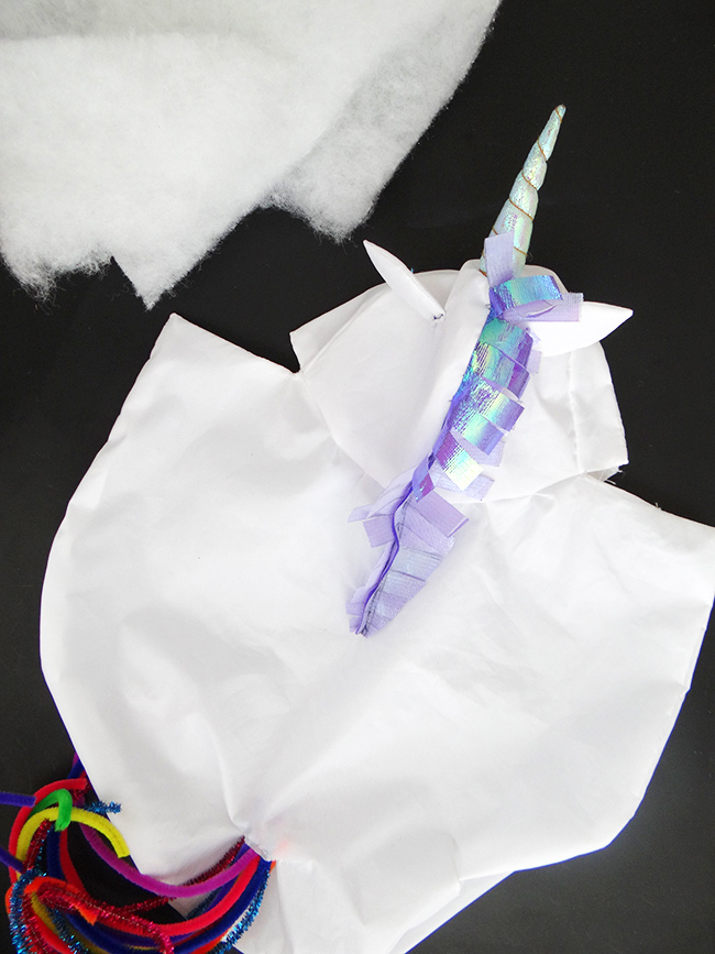 Napravite kostim jednoroga za psa sami: Upute za uši Napravite kostim jednoroga za psa sami: Upute za uši