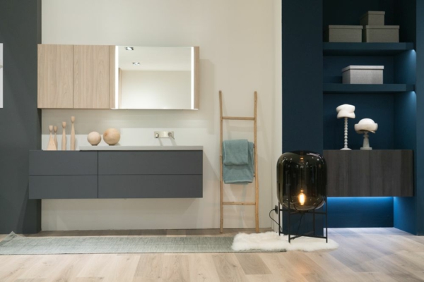 illuminazione indiretta bagno specchio da parete illuminato a led