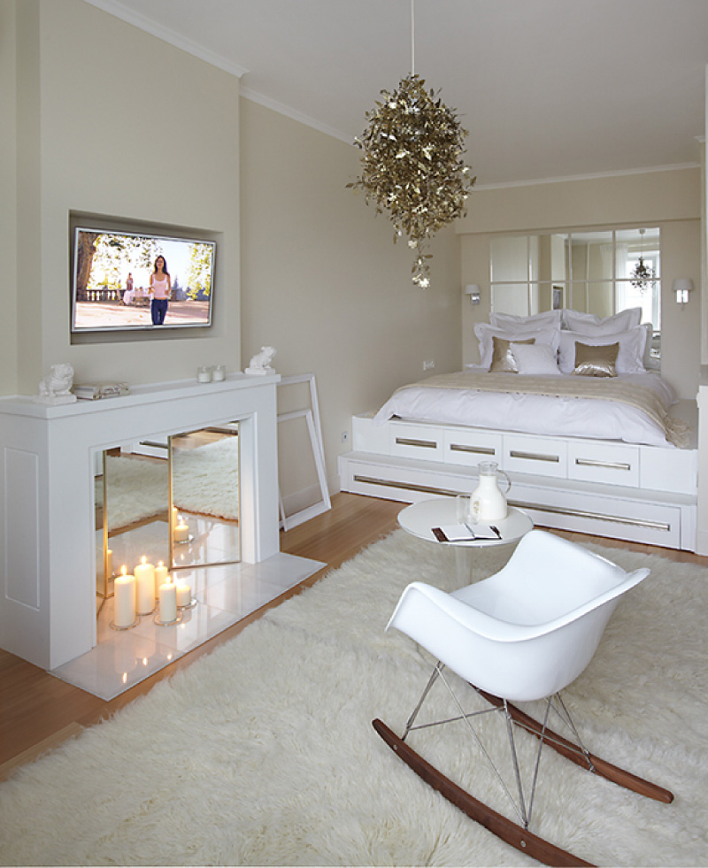 Fur rug in the bedroom