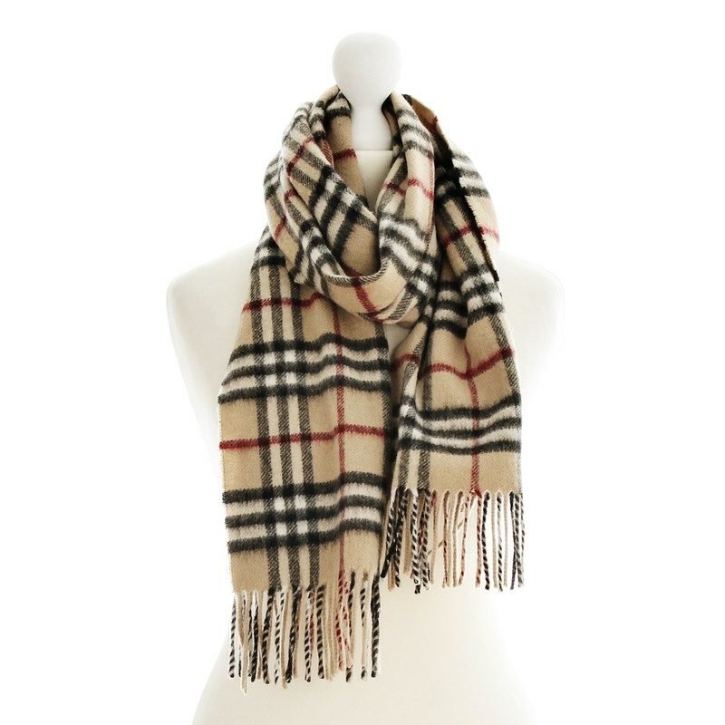 Burberry mintás sál