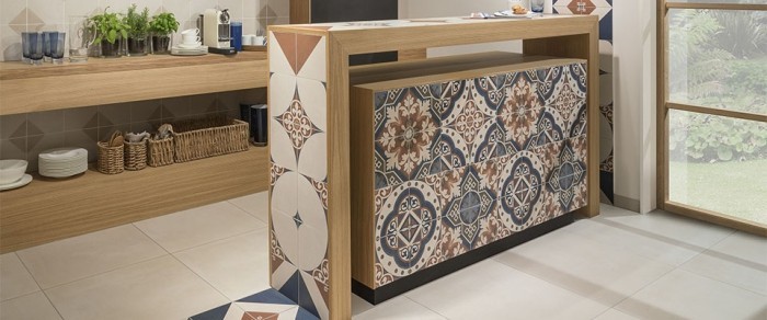 Postavljanje kuhinjskog otoka Dekoracija keramičkim pločicama mediteranski pod