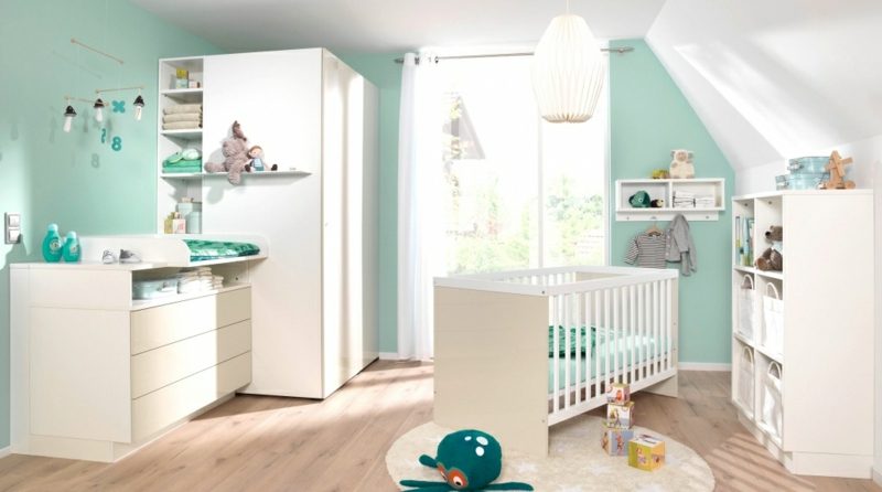 Obojite dječje sobe pastelno plavo -bijelo