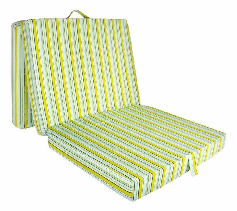 praktikus összecsukható matrac csíkos minta