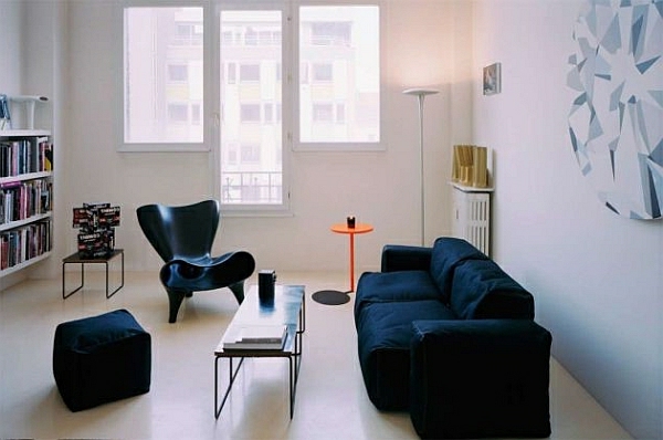 Arredare un piccolo soggiorno in stile minimalista Allestimento soggiorno piccolo contrasto bianco e nero