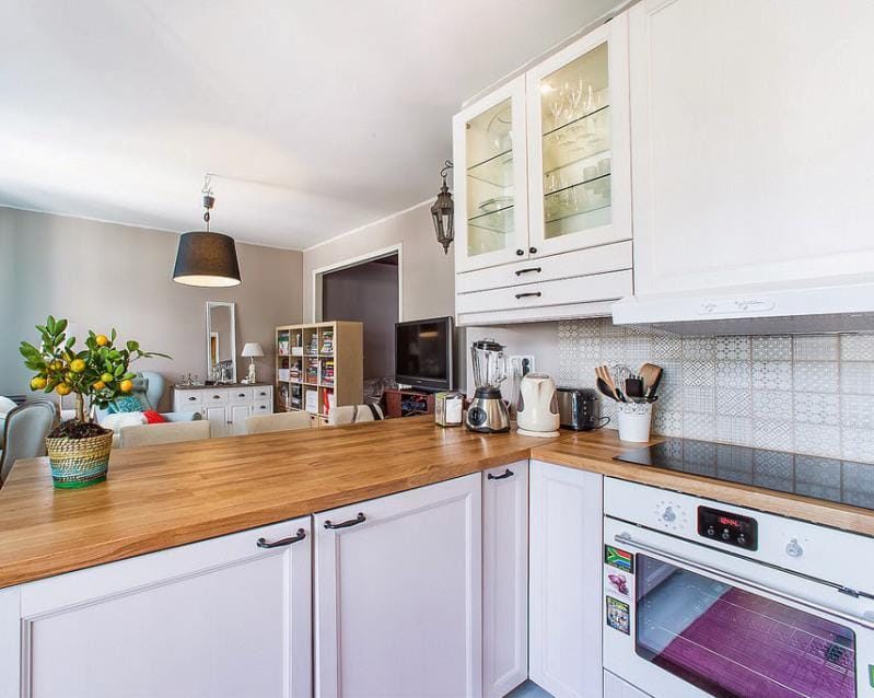 Ikea kitchen Laxarbi white method