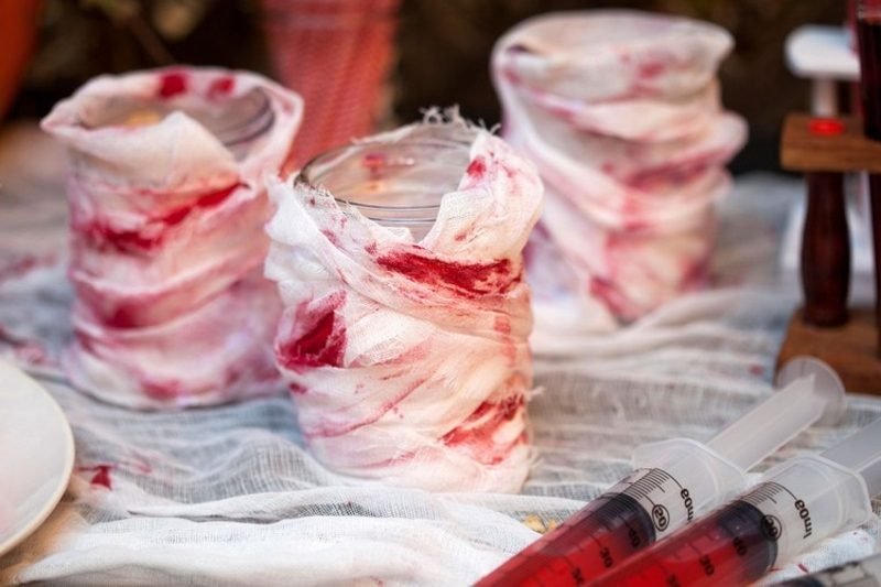 Pots de confiture décoration de sang artificiel