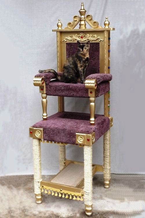 Könnyen és kreatívan készítsen karcoló oszlopokat a macskák számára Könnyű és kreatív kaparóoszlopok macskáknak építenek trónot a macskák számára, kétszintű barokk stílusban