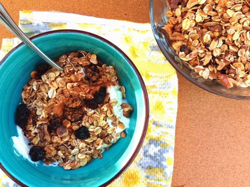 Fai colazione sana con muesli Prepara il muesli con la stevia come dolcificante