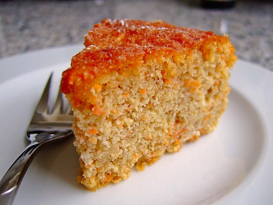 Készítse el a sárgarépa torta receptjét