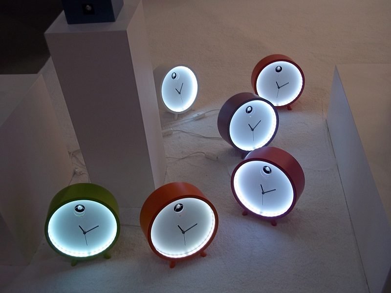 Orologi a cucù minimalisti Orologi a cucù minimalisti