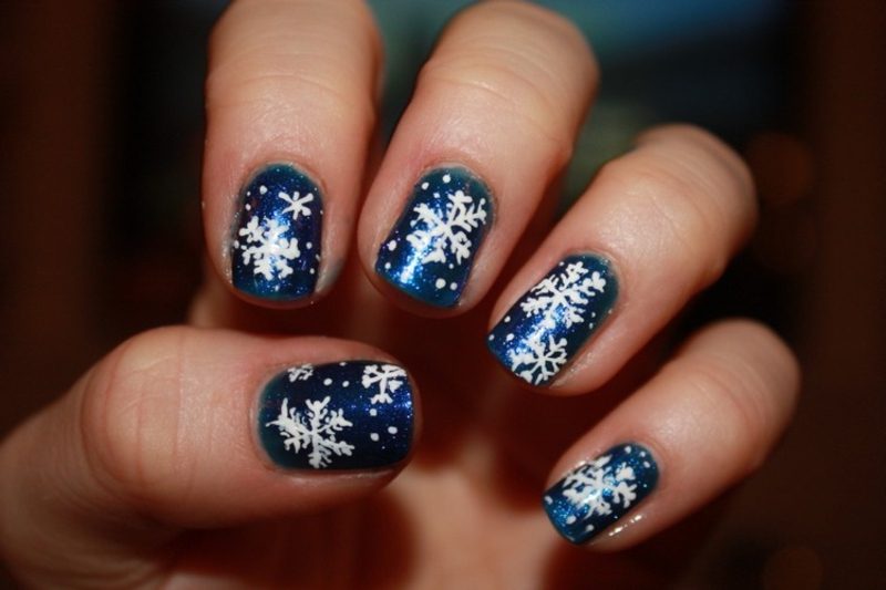 Köröm művészeti galéria téli hópelyhek