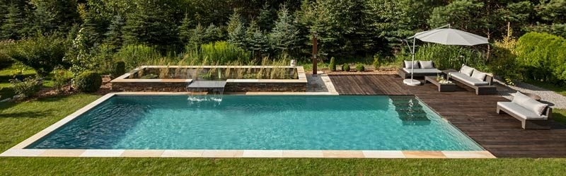 Természetes medence