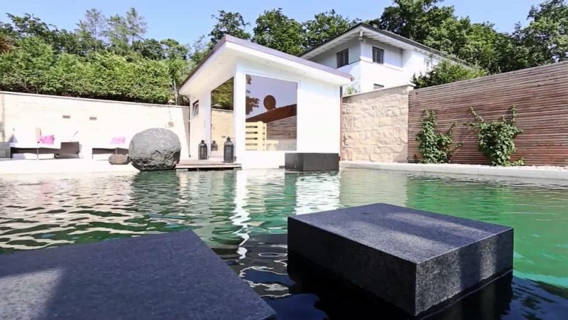 Természetes medence