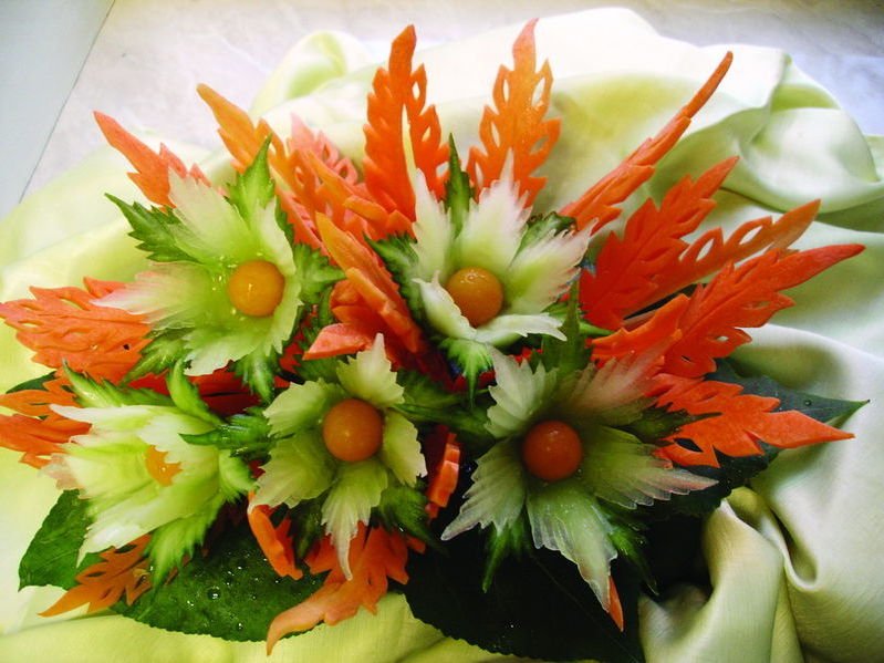 Découper des légumes - créer un bouquet de légumes Découper des légumes - créer un bouquet de légumes