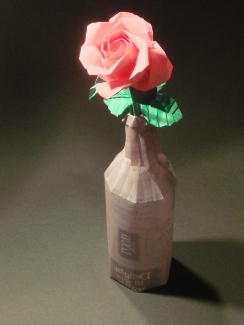 Boca za vazu s uputama za origami ružu upute za origami ružu