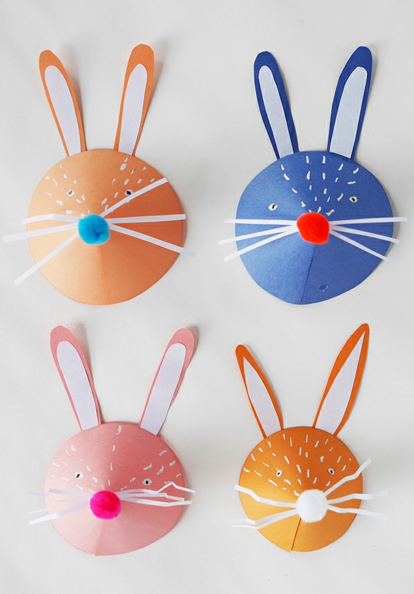 Les décorations de Pâques bricolent en papier Lapins de Pâques créatifs en papier coloré