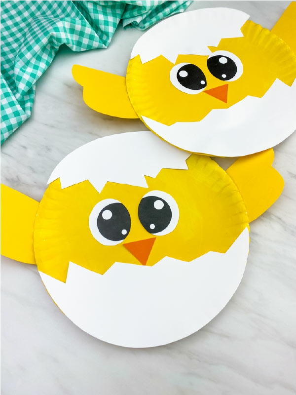 faire des décorations de pâques en papier des poussins de pâques créatifs bricoler des assiettes en papier