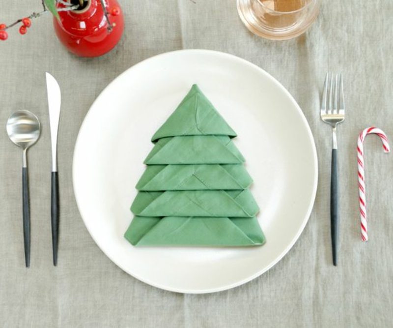 serviettes en papier pliantes