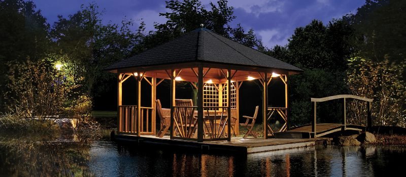 Construisez vous-même un pavillon crée une atmosphère romantique la nuit Construisez vous-même un pavillon la nuit