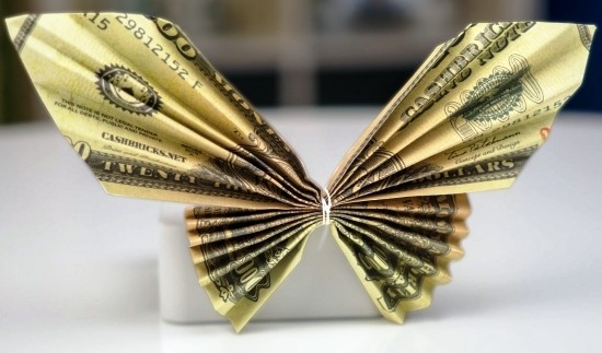 Faites des cadeaux intelligents et pratiques d'argent en euros