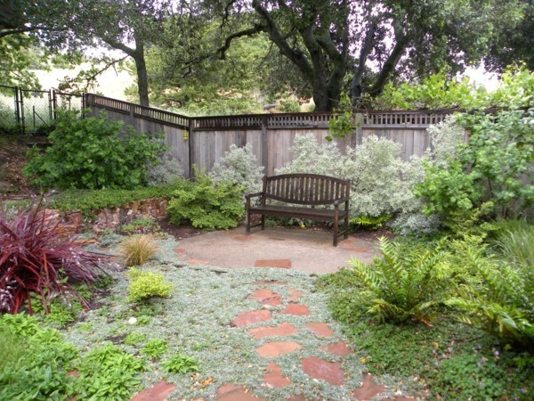 creare percorsi da giardino consigli per il giardinaggio giunti di pavimentazione verde