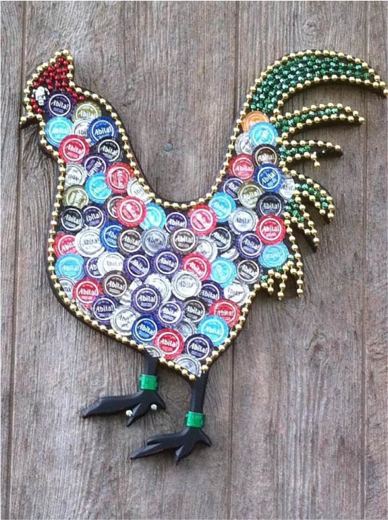 Paneel van doppen van glazen flessen