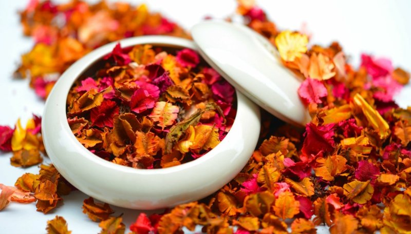 Pot-pourri fai da te ricette facili Preparare il pot-pourri con le rose ricetta