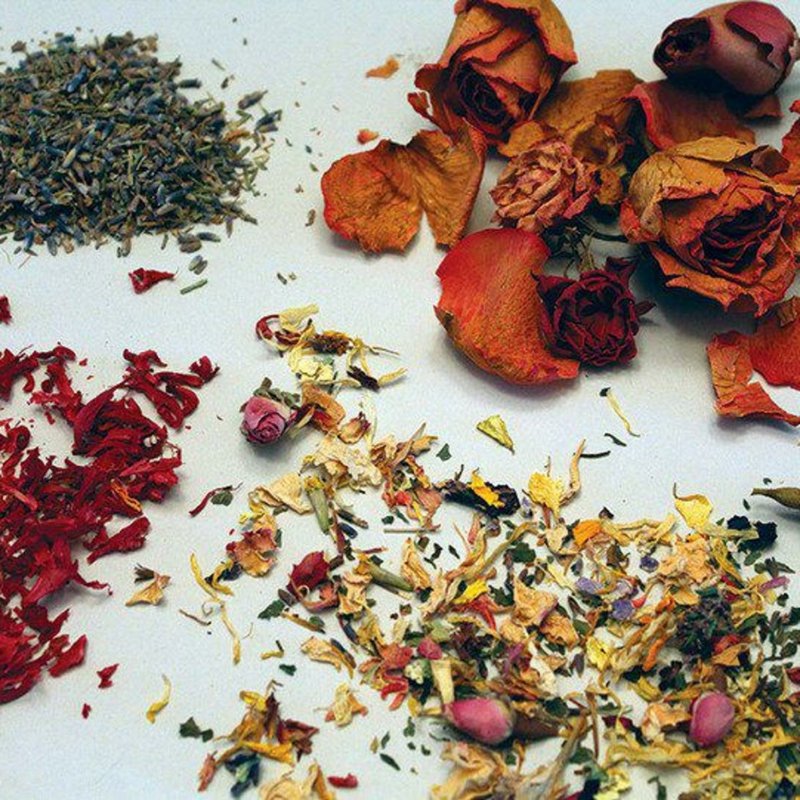 Pot-pourri fai da te per raccogliere ingredienti aromatici Ingredienti petali secchi aromatici