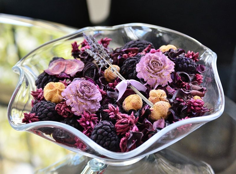 Prepara tu stesso il pot-pourri: come si fa? Pot-pourri rendono la ciotola decorativa