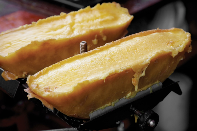 Pustite da se sir rastopi