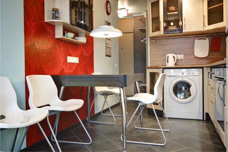 Сгъваема кухненска маса в интериора