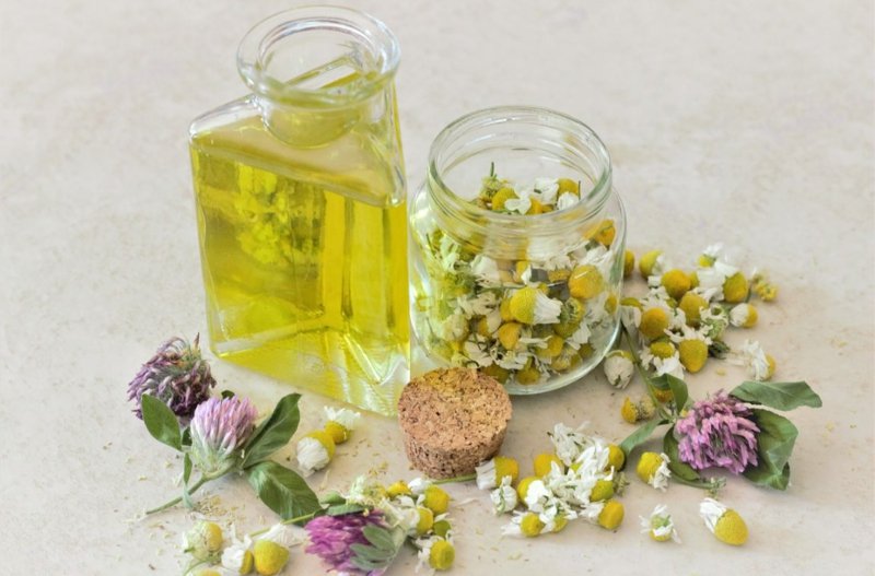 Miris sobe koji će vam pomoći da zaspite s uljem kamilice