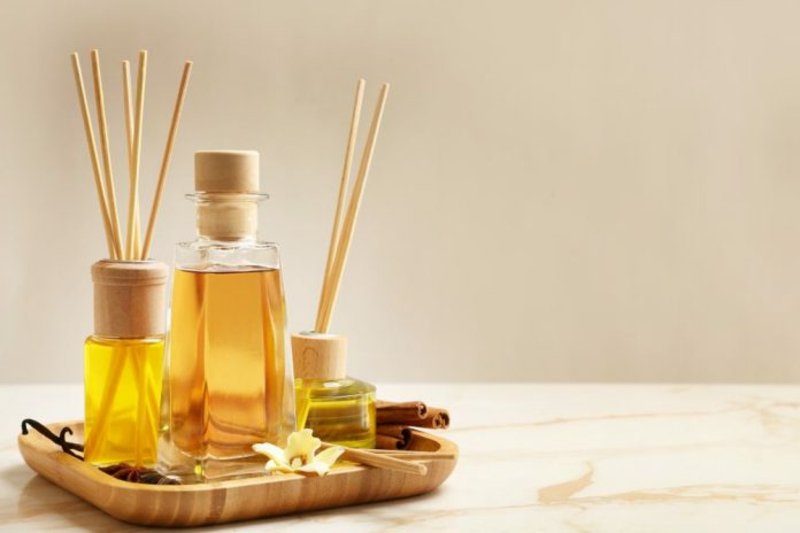 Miris sobe koji će vam pomoći da zaspite s aromatičnim štapićima