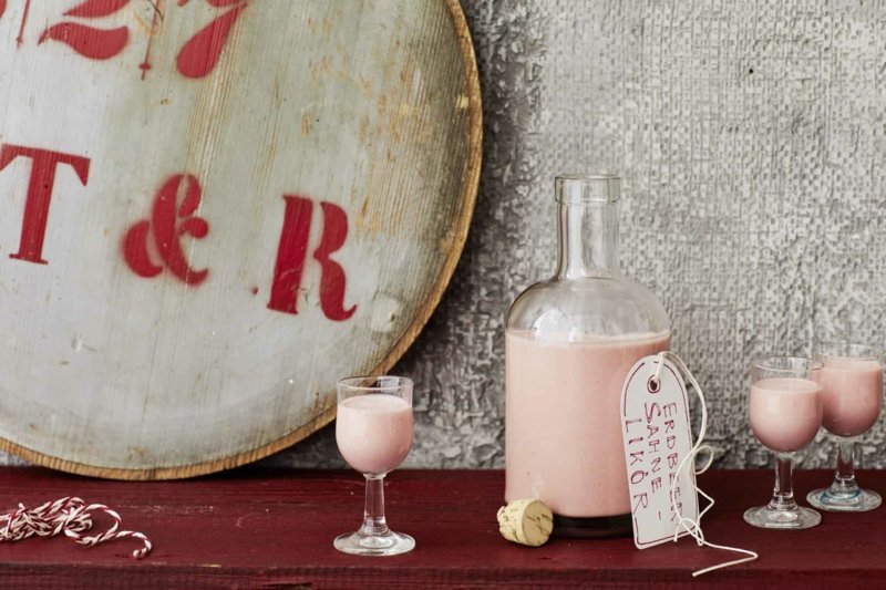 ukusan kremasti liker s jagodama