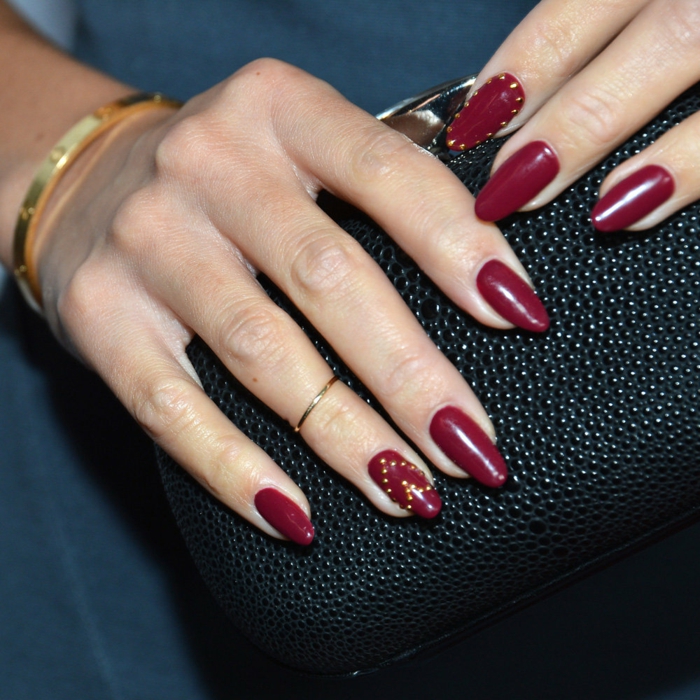 Design delle unghie bordeaux per donne d'affari nail design unghie rosse immagini nail design gallery immagini