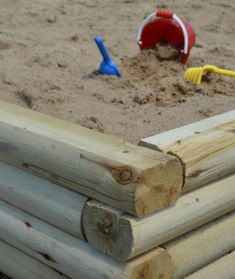 Construisez votre propre bac à sable en bois Aire de jeux dans le jardin créer des idées